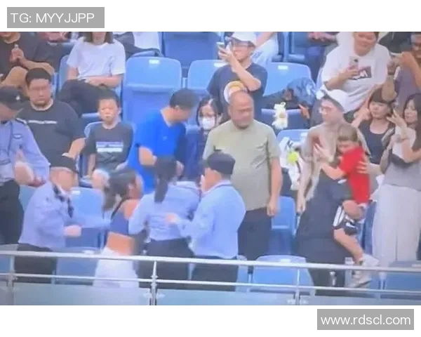 上海网球队实力引发热议球迷对其表现和潜力展开激烈讨论