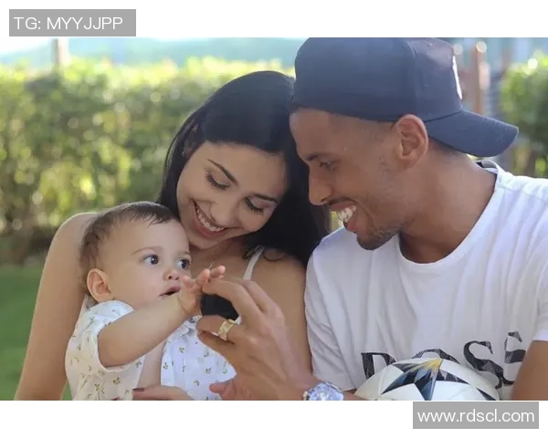 足球明星的外籍媳妇究竟是谁她的故事与生活揭秘